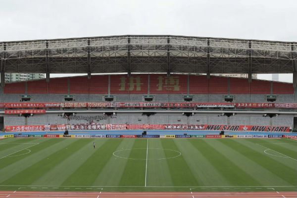 中超金哨马宁亚冠又抢镜,中超联赛金靴